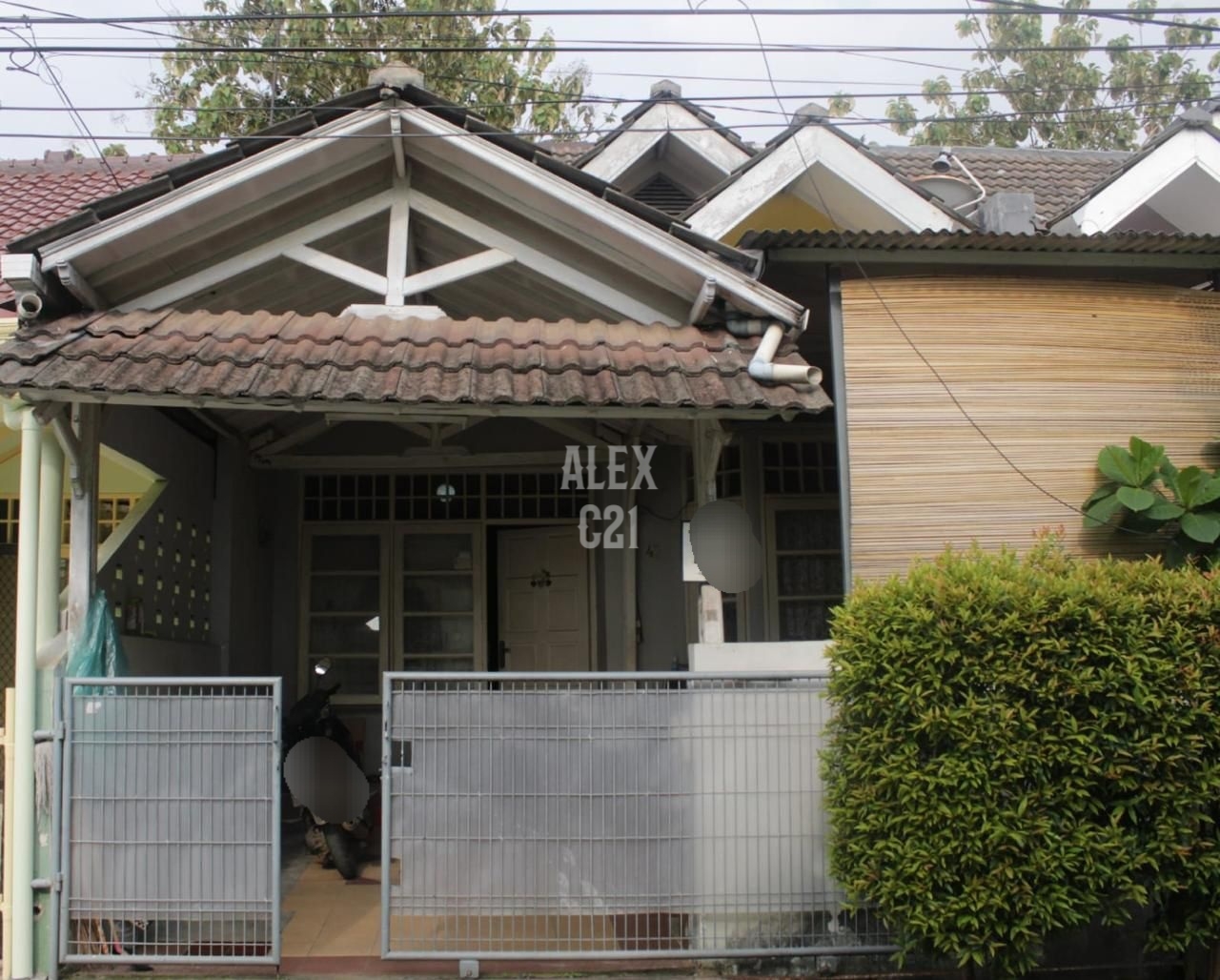 Dijual rumah di Pamulang Estate, Tangerang Selatan