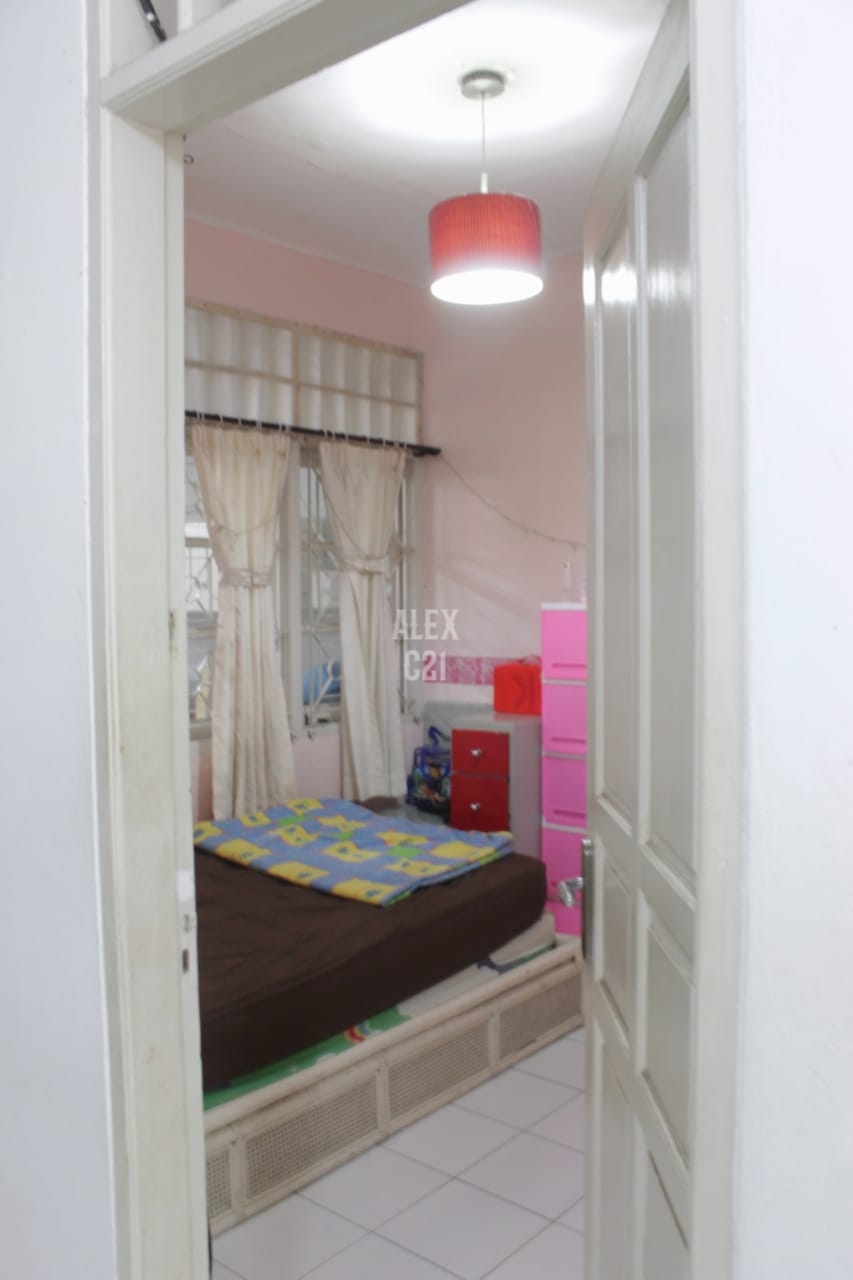 Dijual rumah di Pamulang Estate, Tangerang Selatan