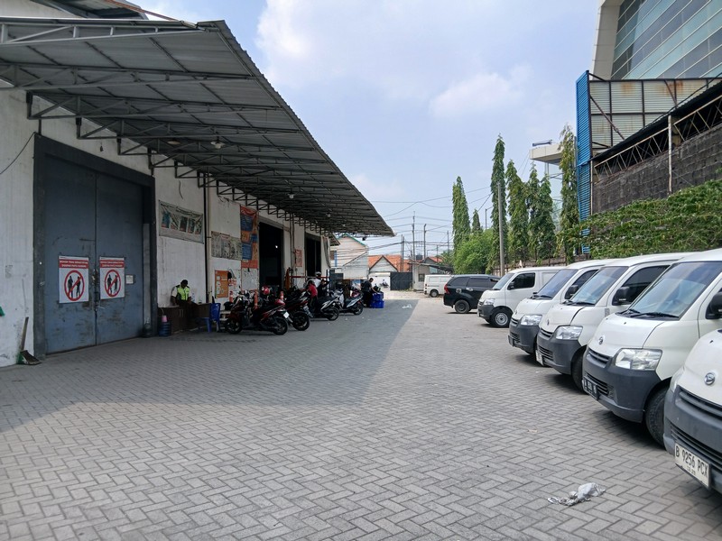 Sewa 2Unit Gudang Jadi 1 Gudang Strategis di Raya Taman Sidoarjo