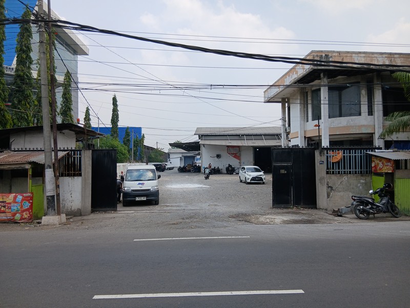 Sewa 2Unit Gudang Jadi 1 Gudang Strategis di Raya Taman Sidoarjo