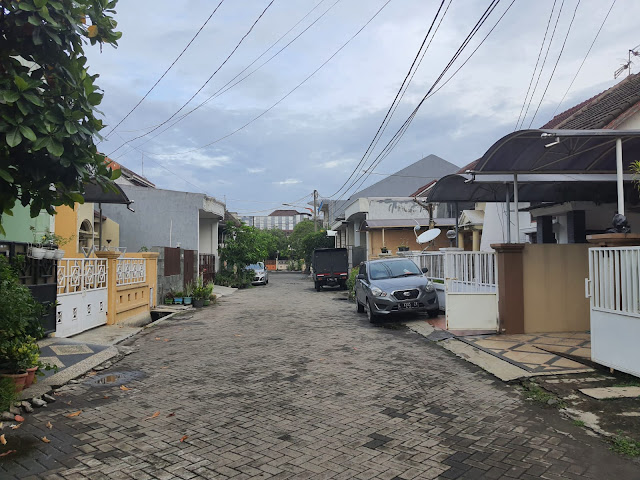 SEWA Rumah Taman Pondok Indah, Wiyung, Surabaya - Hommy & Cosy