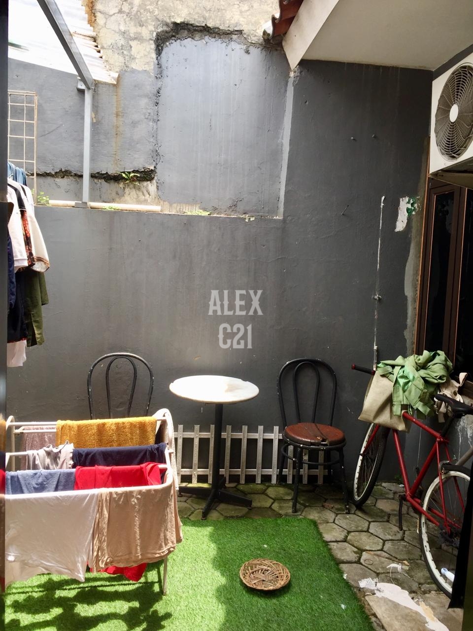 Dijual rumah di Pamulang Estate, Tangerang Selatan