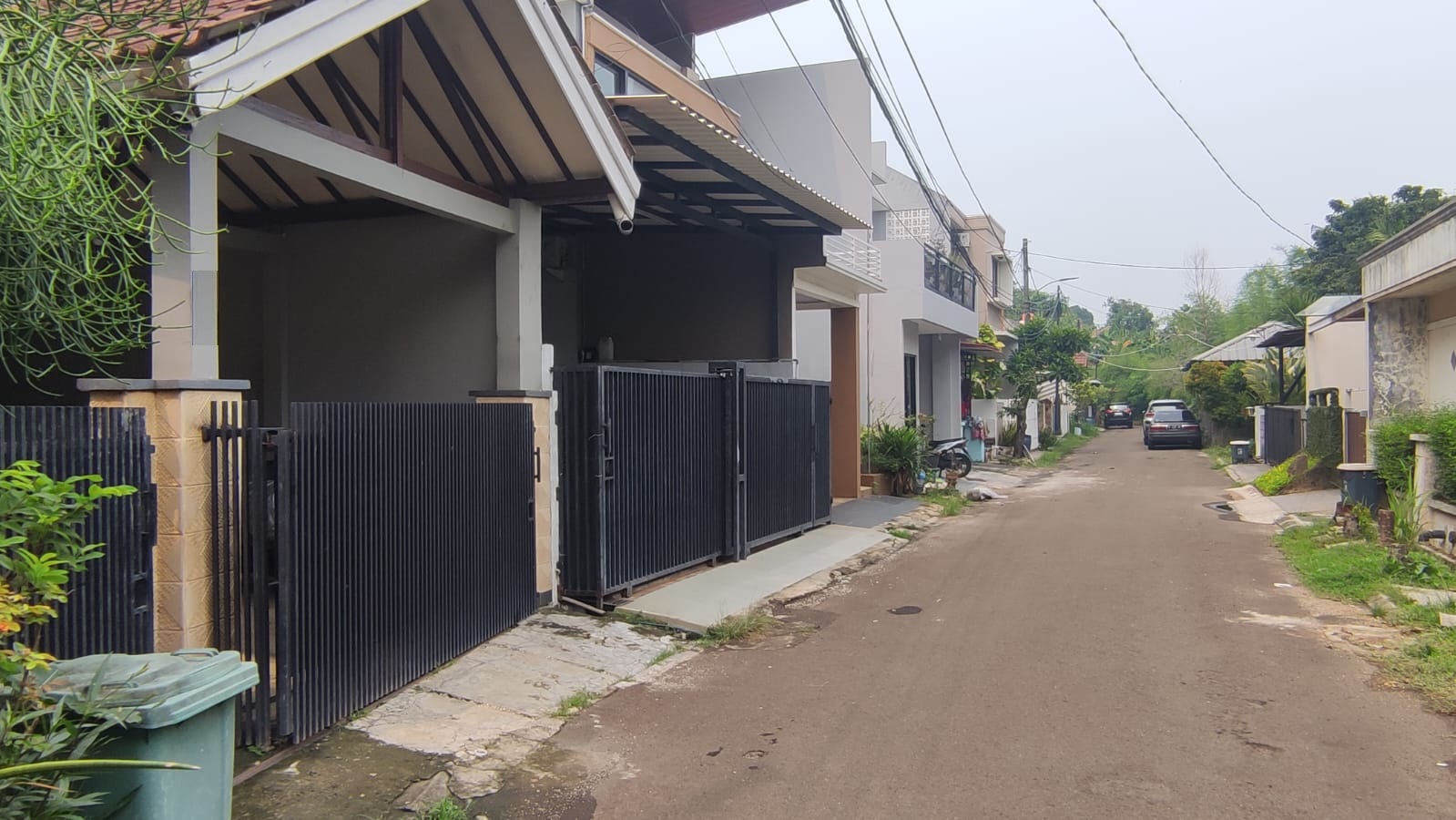 Dijual rumah komplek Siap Huni di Vila Dago Pamulang, Benda Baru