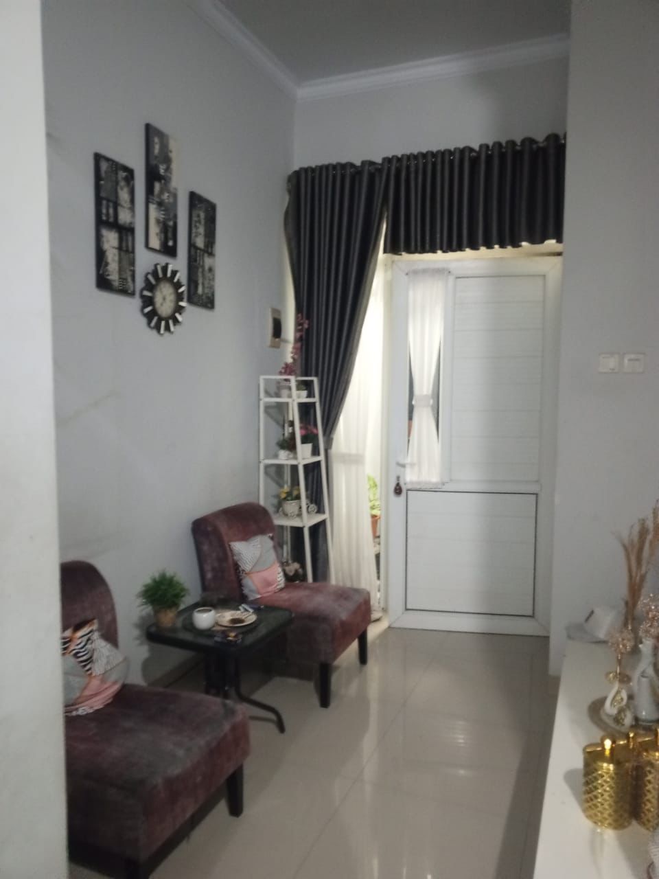 Rumah cantik dan murah Jl Setu Pedongkelan Cimanggis Depok