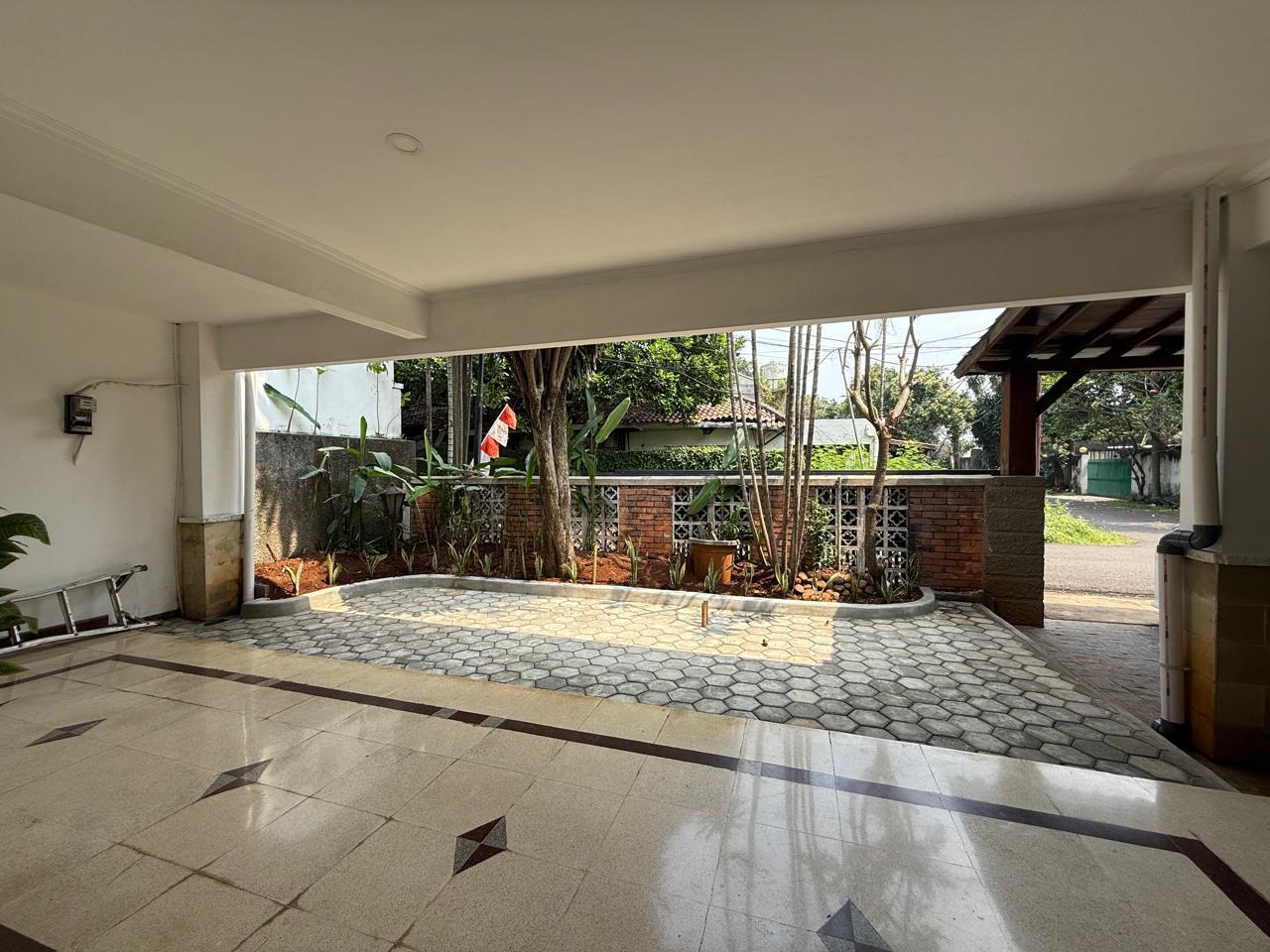 Disewakan rumah tinggal asri siap huni area Ampera-Kemang