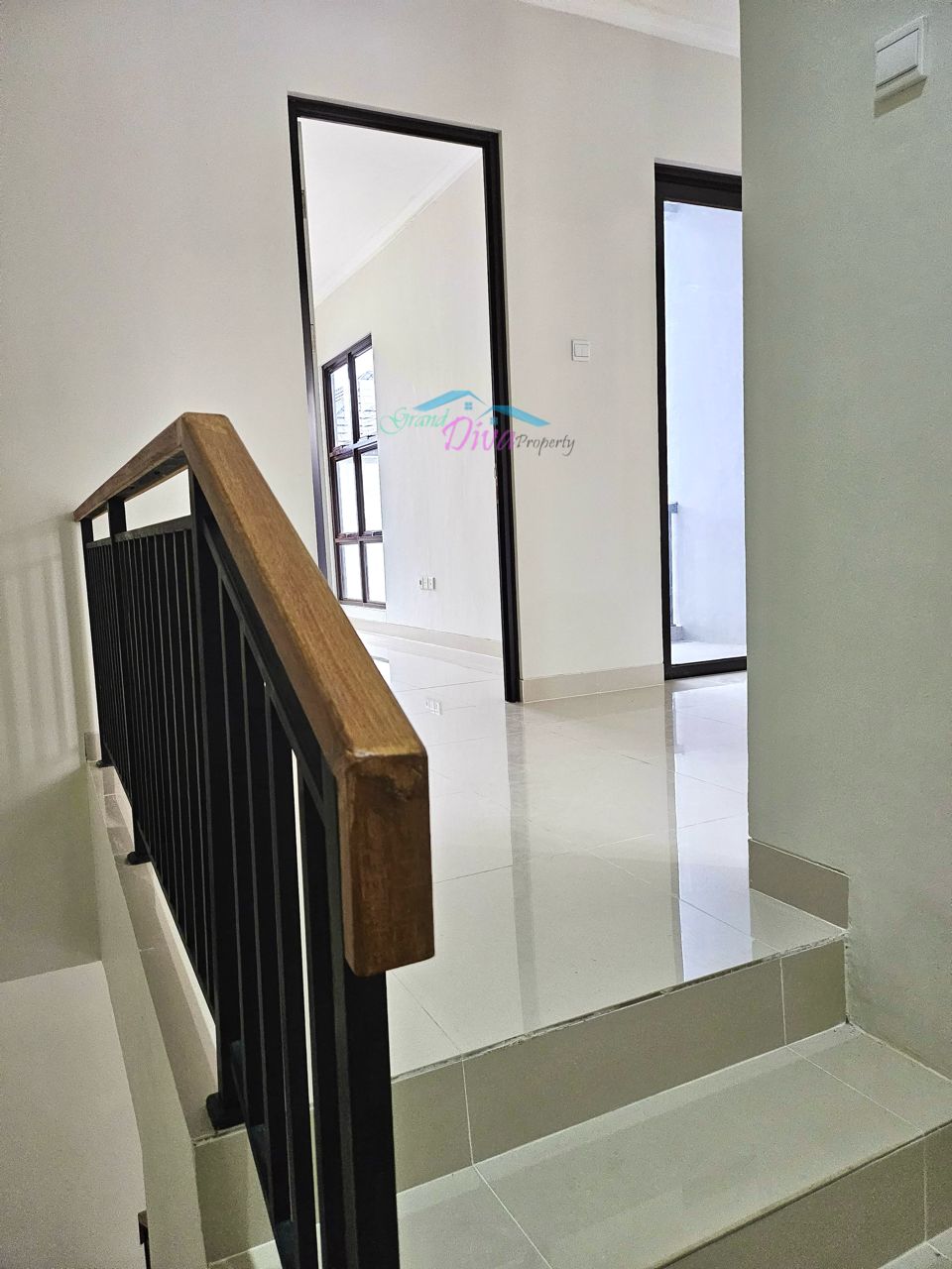 RUMAH BAGUS DAN BARU DI CLUSTER NEW CHERRY VILLE GRAND WISATA