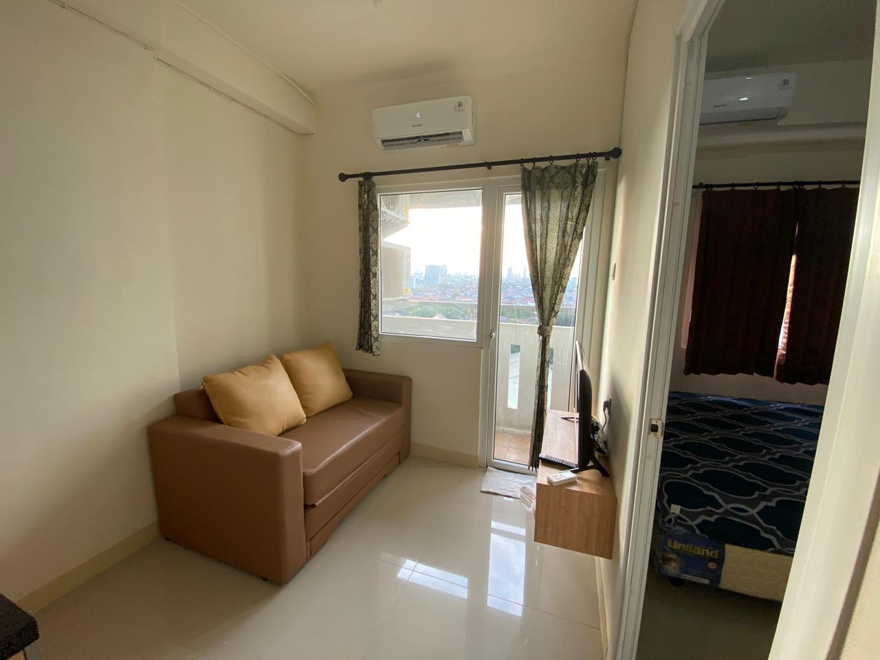 Dijual apartemen Green Pramuka City 2BR furnished harga murah