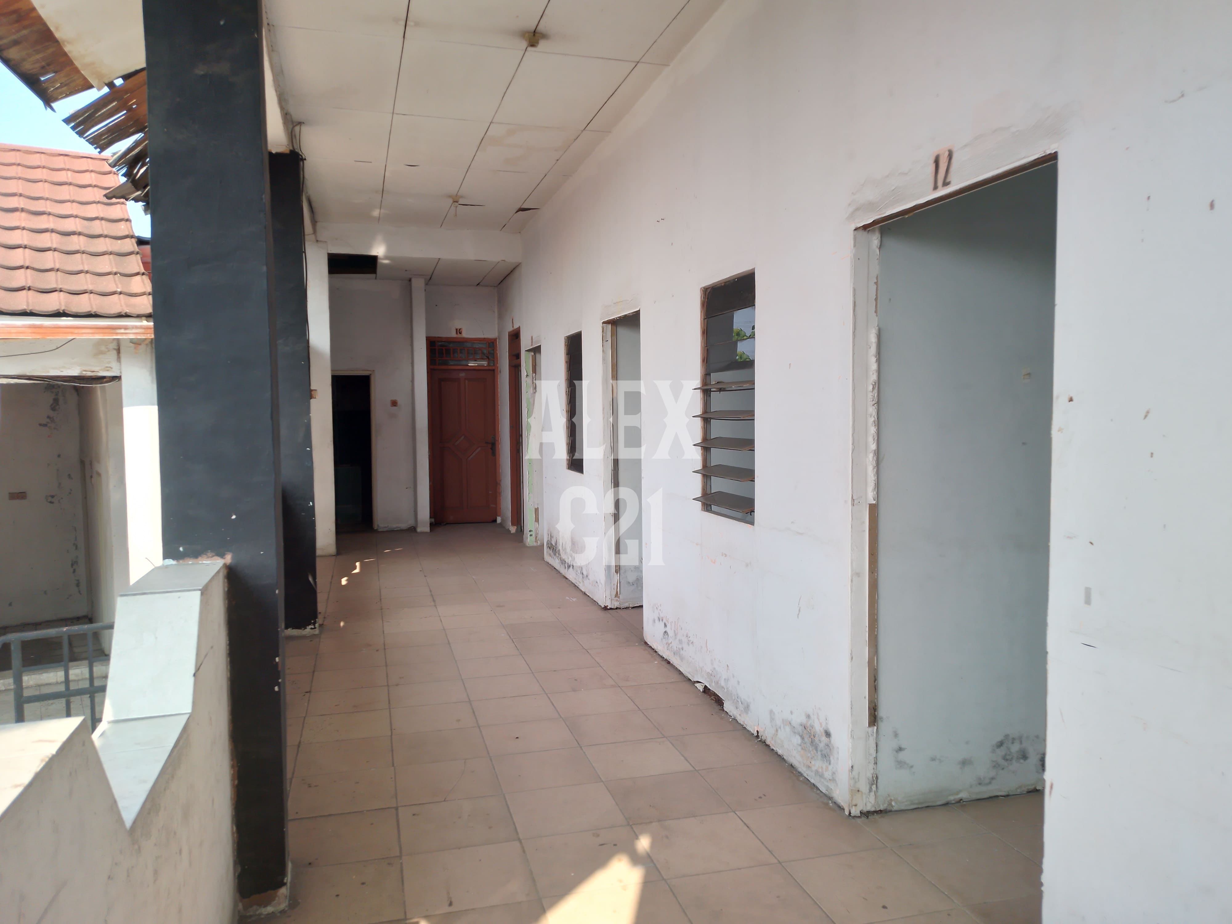 Dijual rumah dan kostan BU Duren Sawit, Jakarta Timur