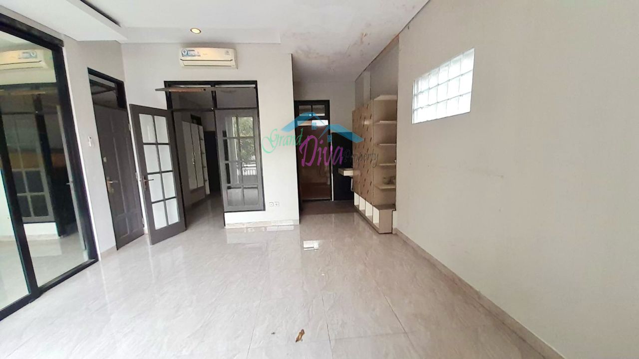 RUMAH SEWA BAGUS DI CLUSTER MONACO KOTA WISATA