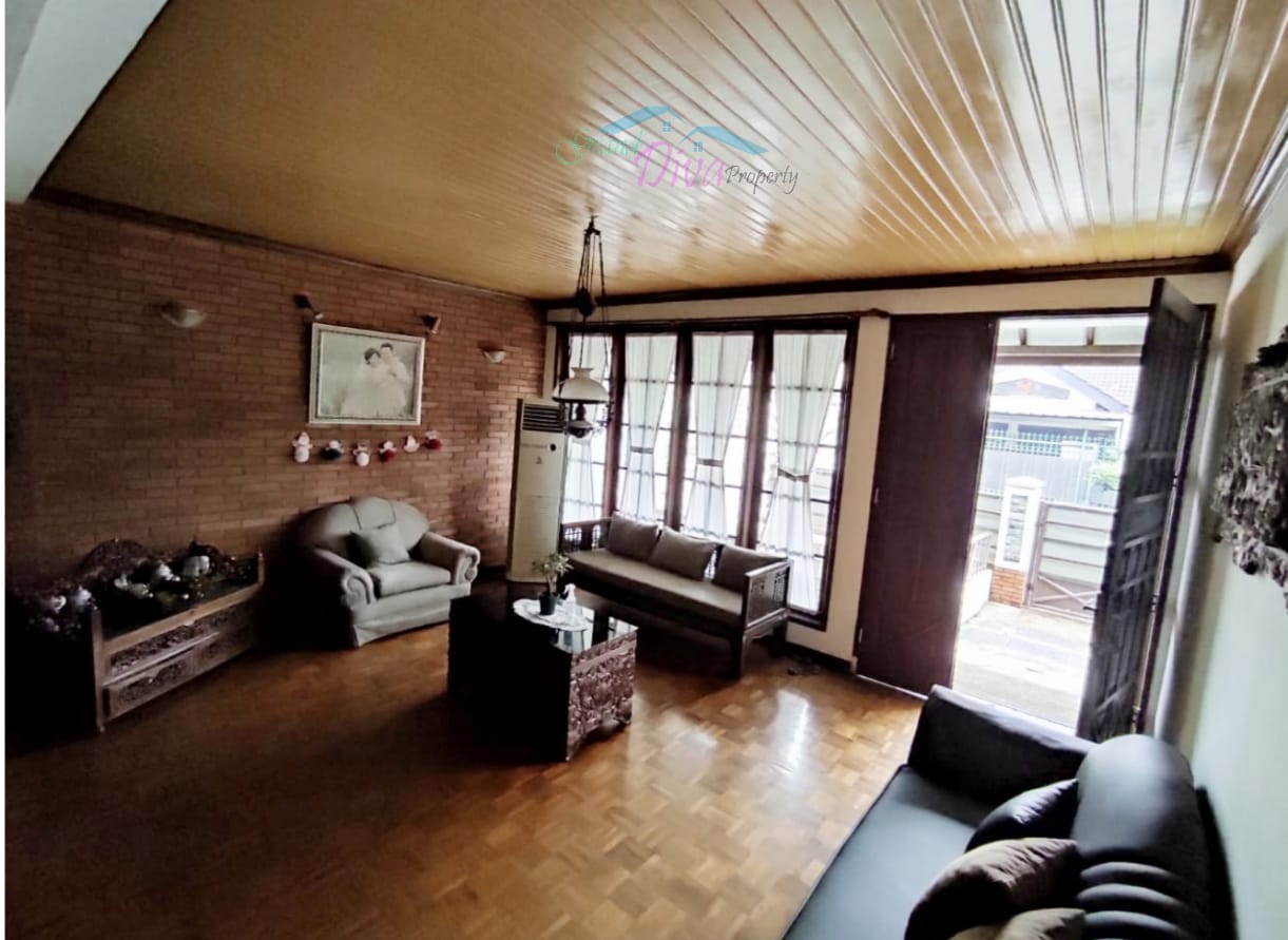 RUMAH DI NUSA INDAH JAKA SETIA