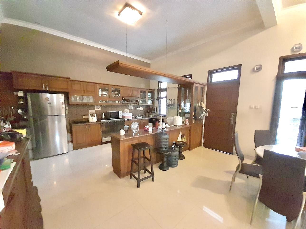 RUMAH DI VILLA JAKASETIA BEKASI SELATAN