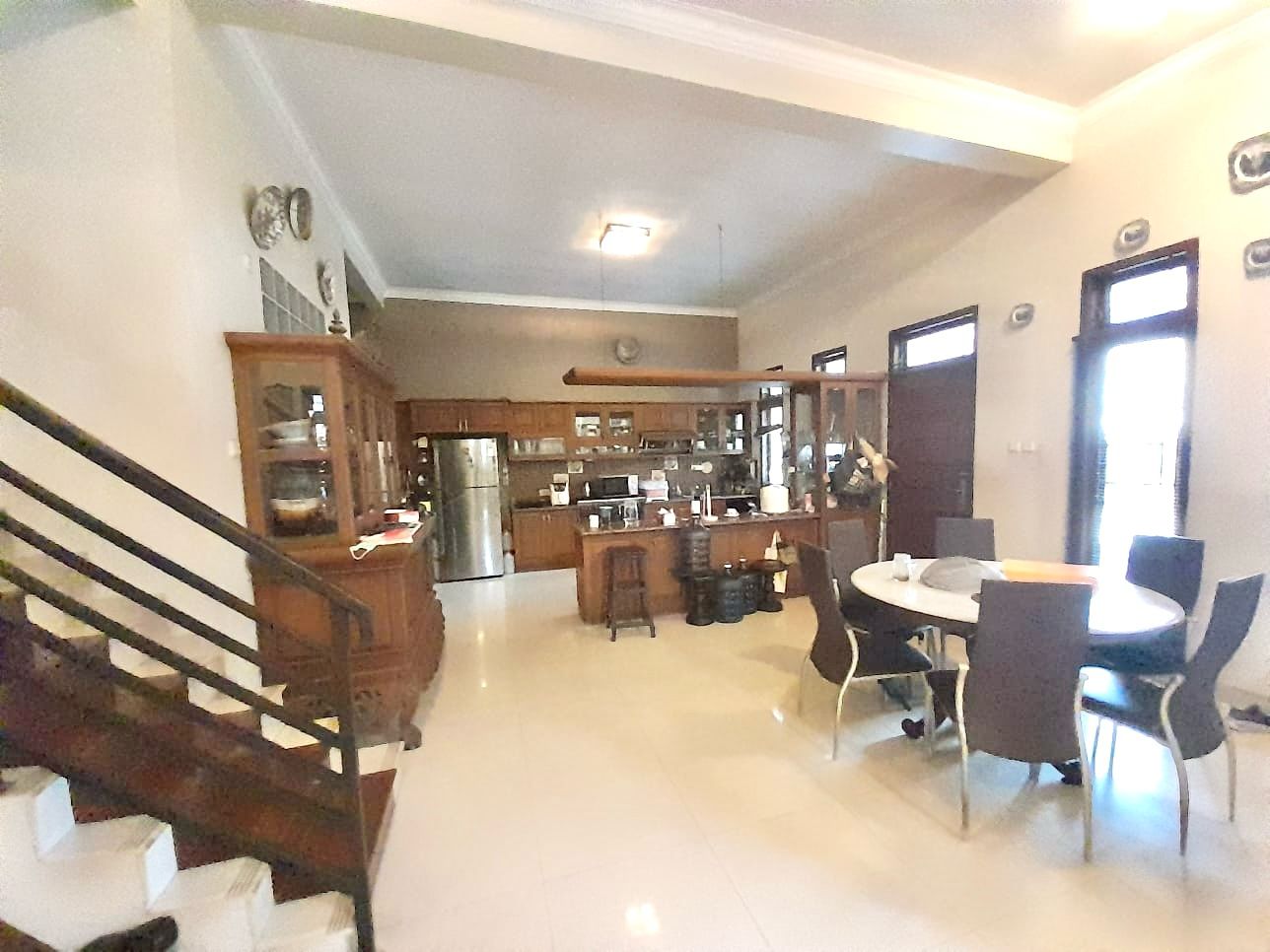 RUMAH DI VILLA JAKASETIA BEKASI SELATAN