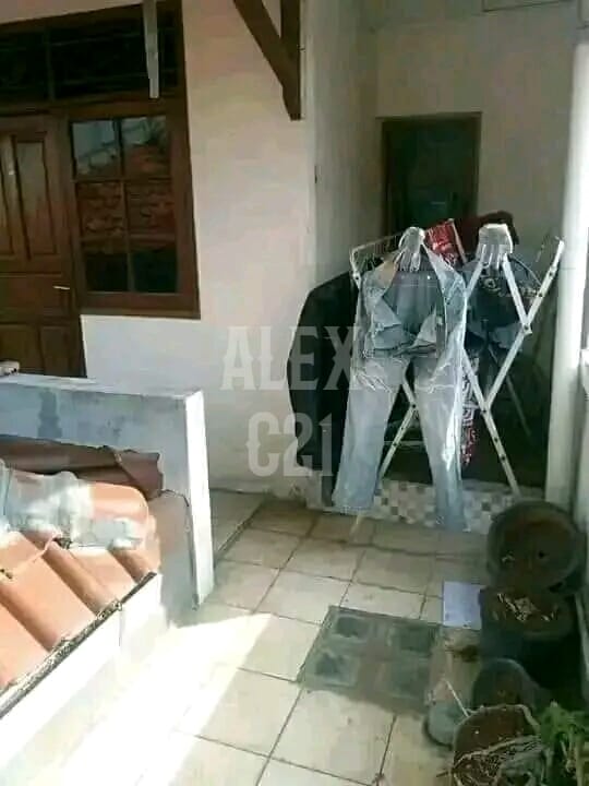 Dijual BU rumah + kost di Rawangun, Jakarta Timur