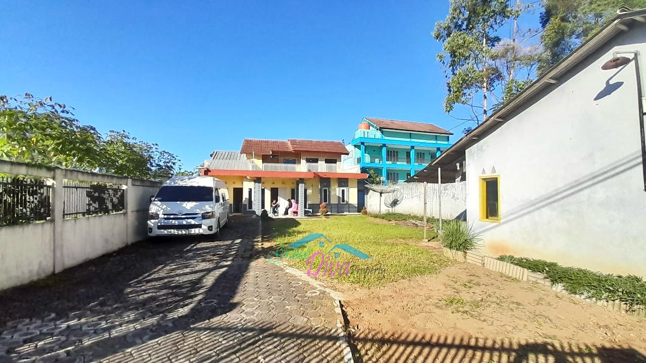 RUMAH SEMI VILLA 8 KAMAR DI PANGALENGAN BANDUNG DENGAN VIEW KEBU