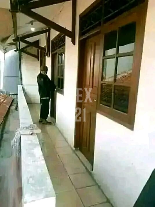 Dijual BU rumah + kost di Rawangun, Jakarta Timur