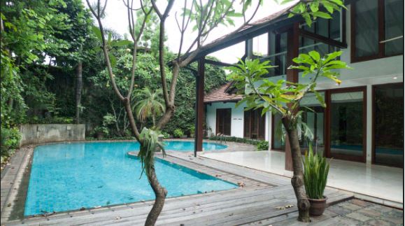 Jual Rumah mewah, Jl Benda-Kemang, Cilandak Timur, Pasar Minggu