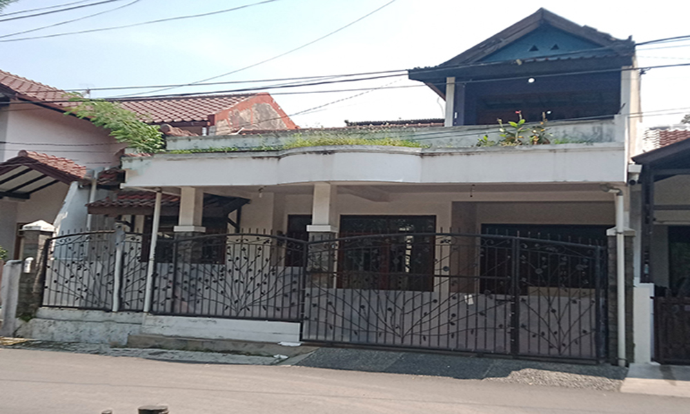 Rumah Dengan Paviliun Bersih Terawat Siap Huni di Arcamanik Bdg