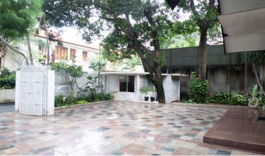 Jual Rumah mewah, Jl Benda-Kemang, Cilandak Timur, Pasar Minggu