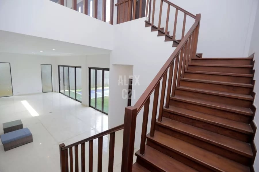 Dijual rumah mewah BU di Pasar Minggu, Jakarta Selatan