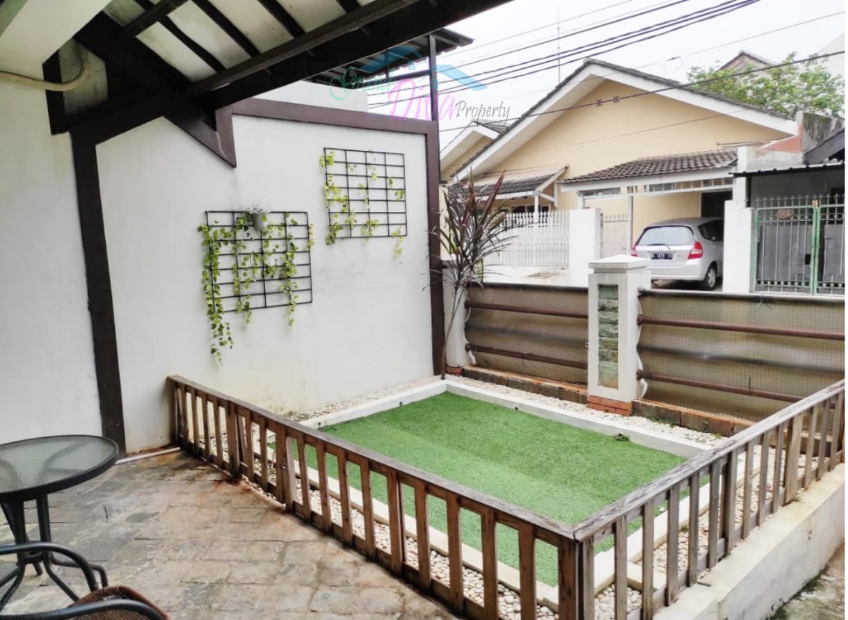 RUMAH DI NUSA INDAH JAKA SETIA