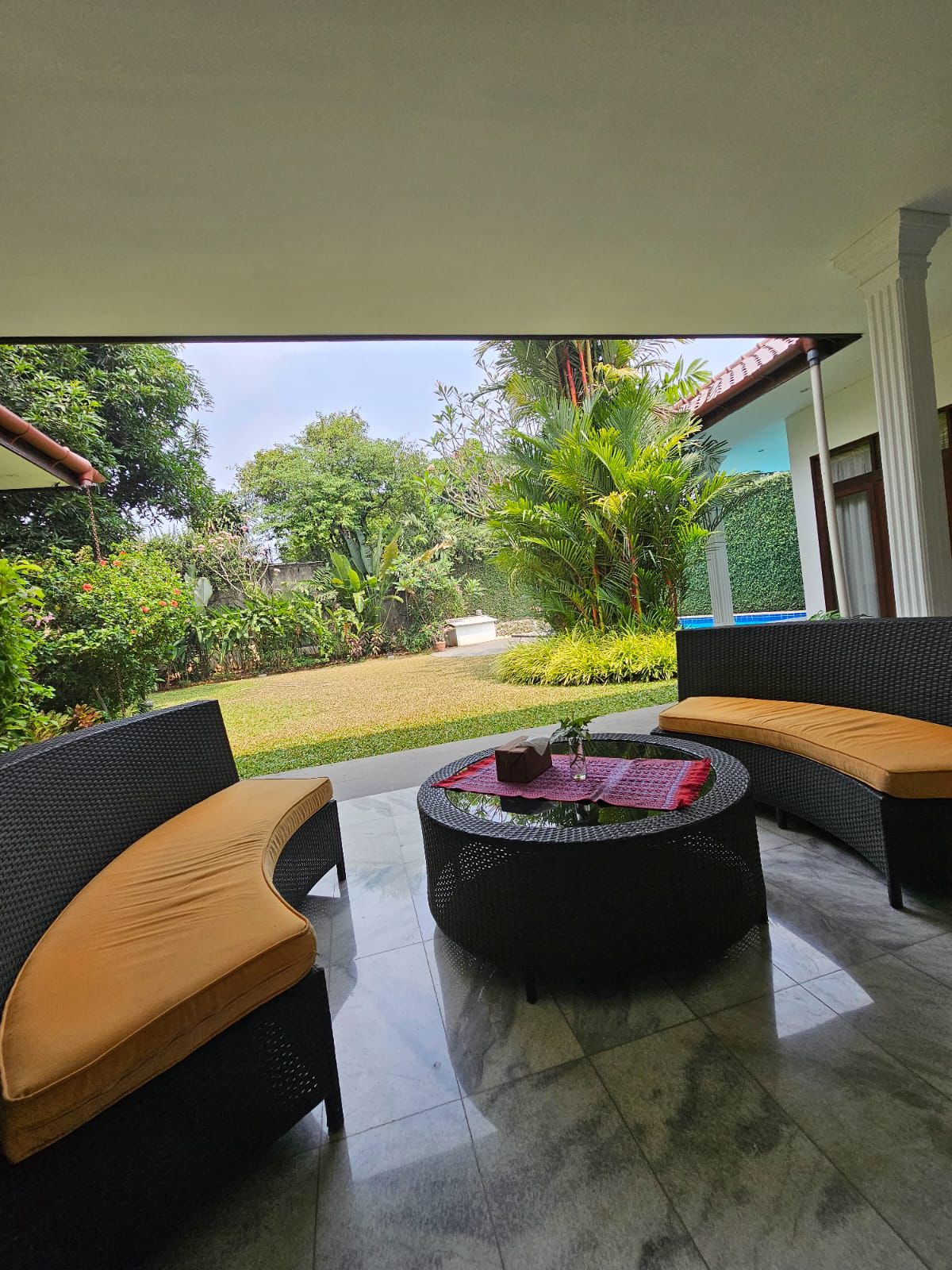 Sewa rumah mewah dalam Komplek di Pejaten Barat, Pasar Minggu