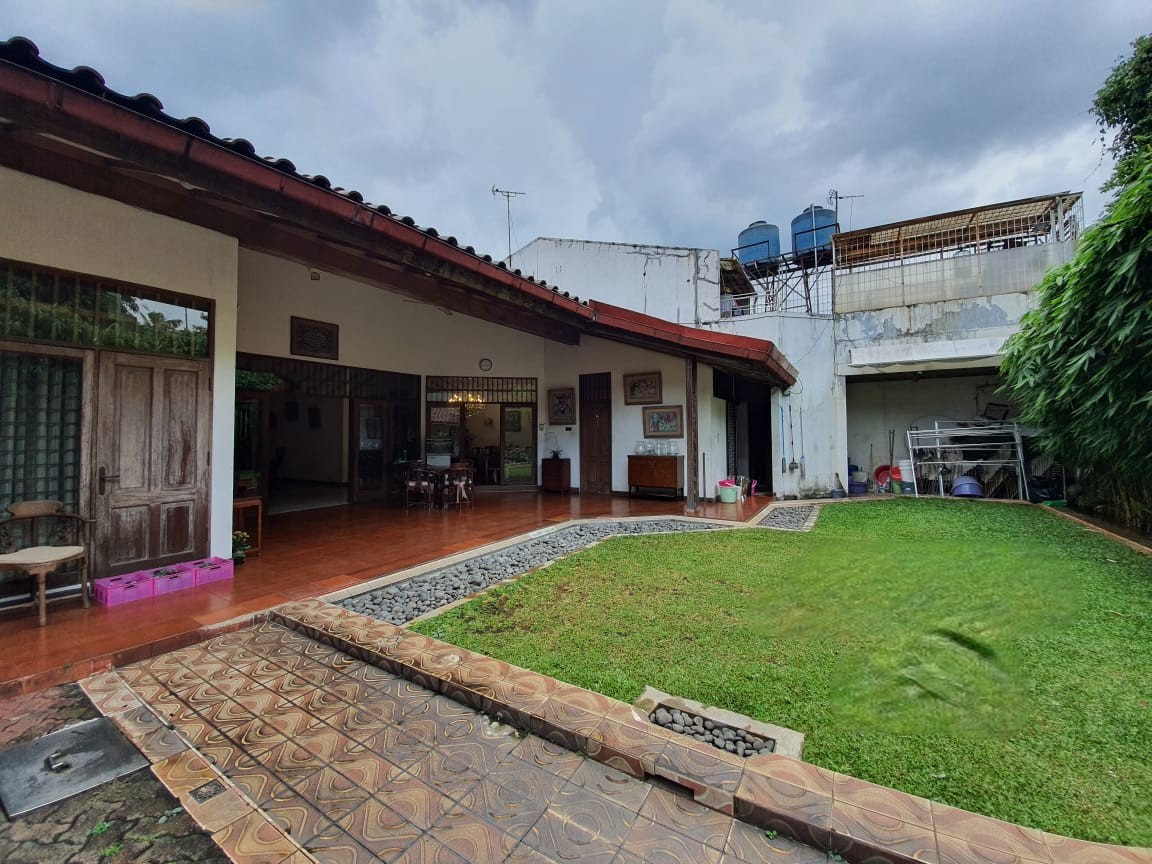 Jual murah rumah Klasik di Bangka, mampang Prapatan, Jakarta