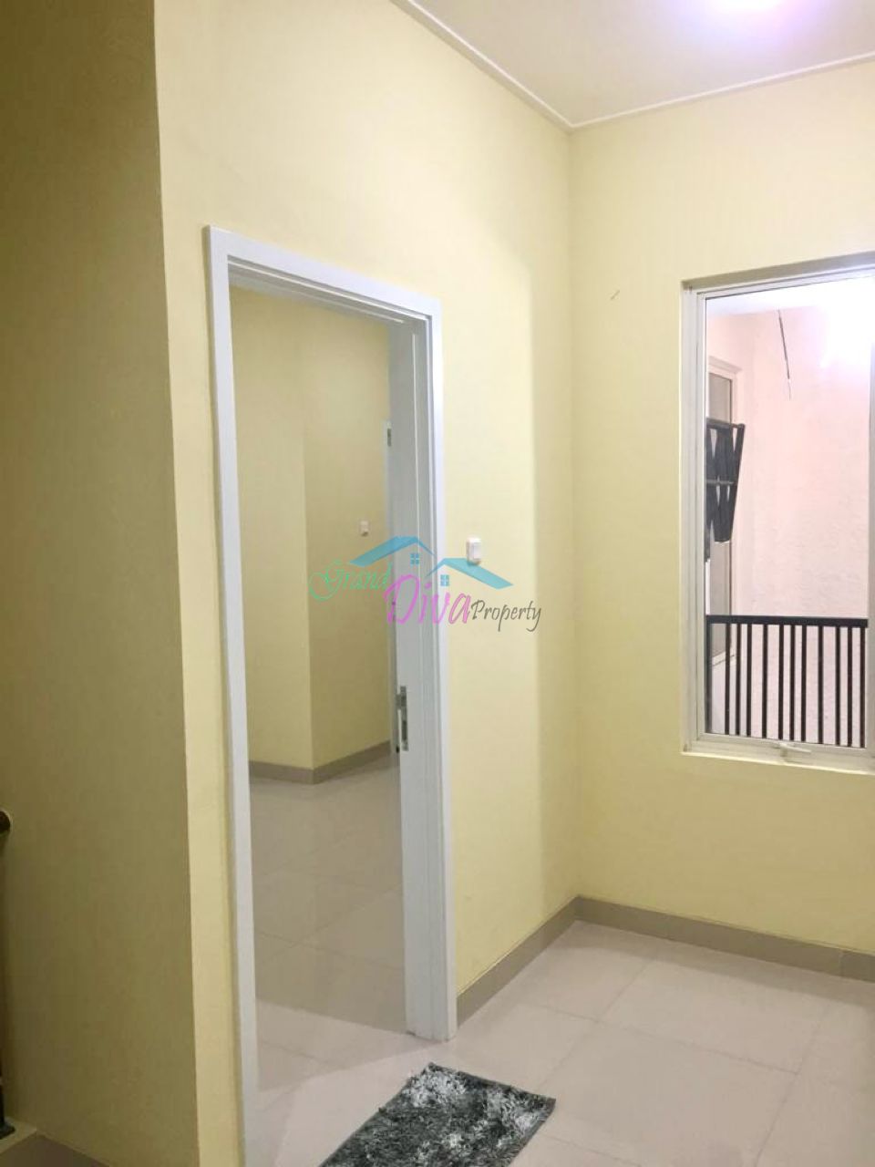 RUMAH BAGUS 2 LANTAI DI CLUSTER VASANA HARAPAN INDAH