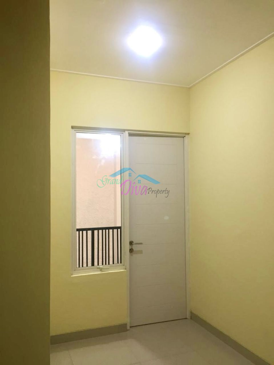 RUMAH BAGUS 2 LANTAI DI CLUSTER VASANA HARAPAN INDAH