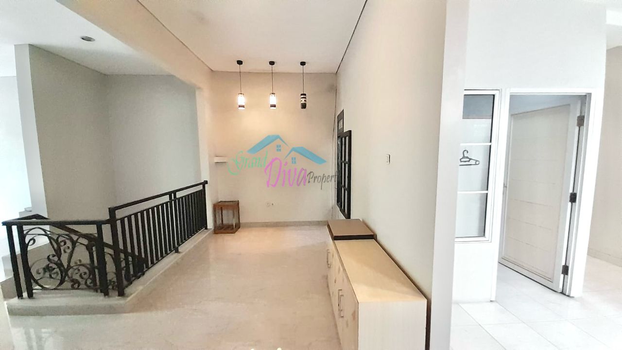 RUMAH SEWA BAGUS DI CLUSTER MONACO KOTA WISATA