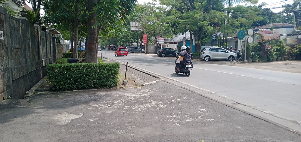 Ruko Dua Lantai Super Strategis di Jl. Arcamanik Endah Bandung