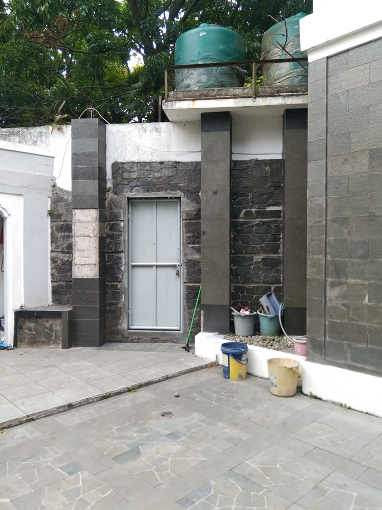 Ruko Dua Lantai Super Strategis di Jl. Arcamanik Endah Bandung