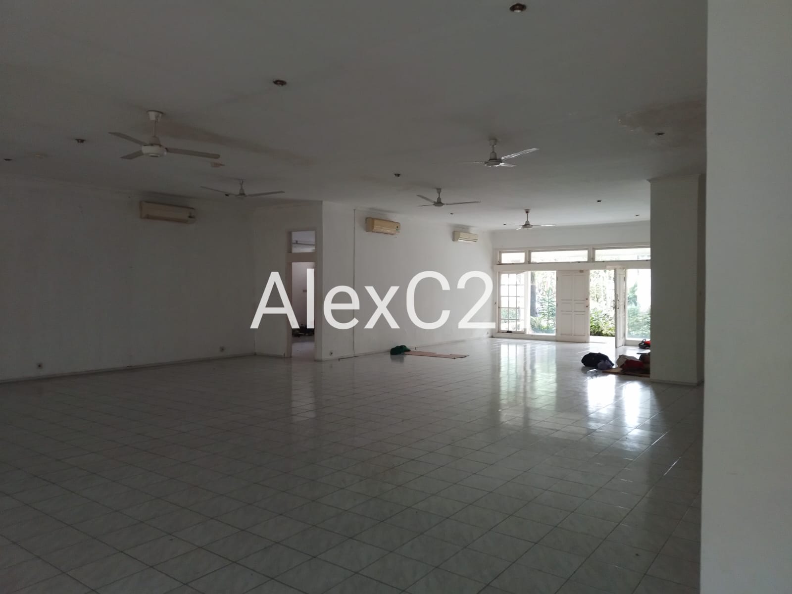 Jual rumah lama di Kemang, Mampang Prapatan, Jakarta Selatan