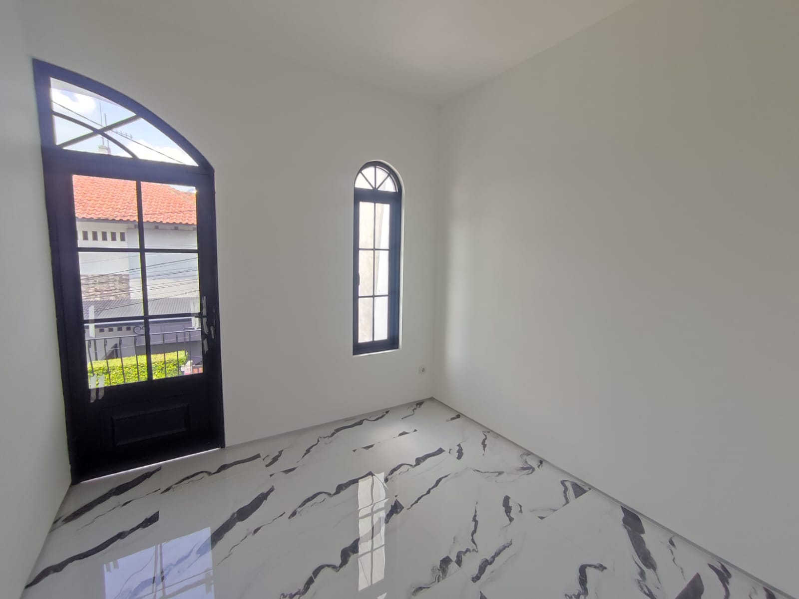 Rumah baru 2 lantai ready stock di Buahbatu, Regol - Bandung