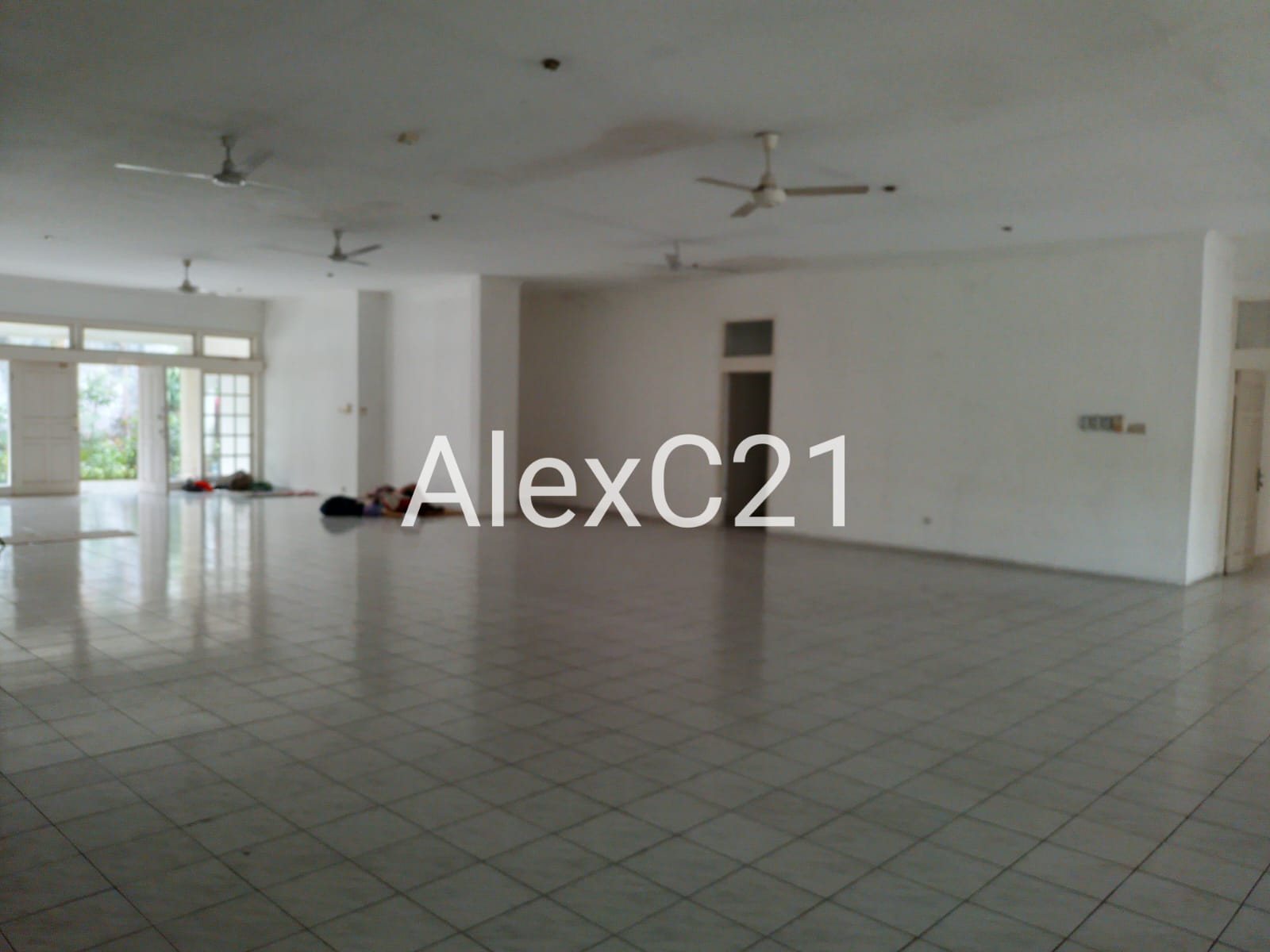 Jual rumah lama di Kemang, Mampang Prapatan, Jakarta Selatan