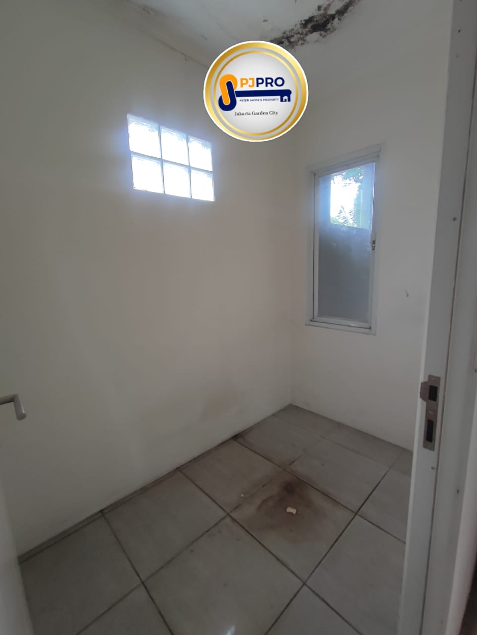 Dijual Rumah Bagus Siaphuni di Grand Mahkota 1