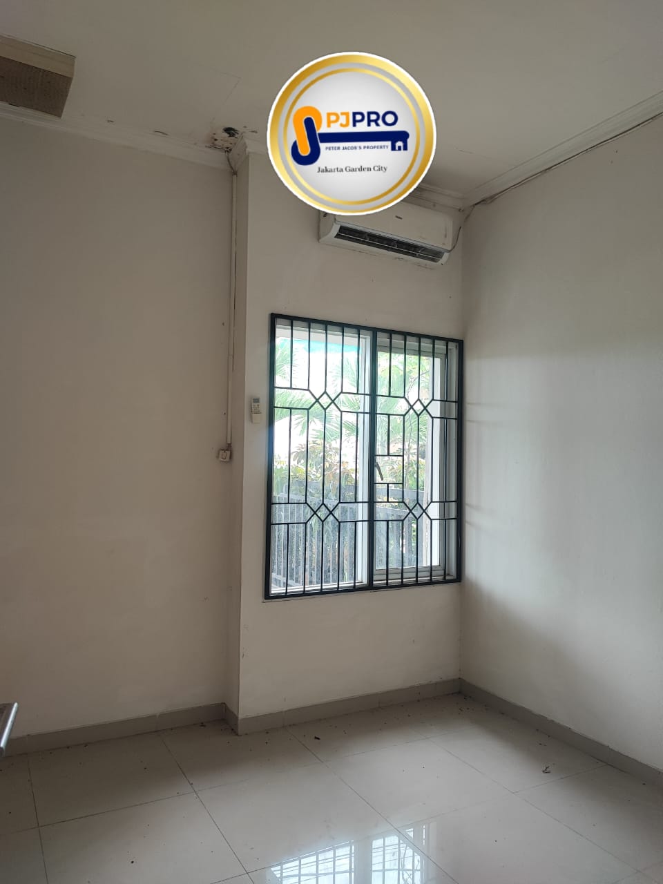 Dijual Rumah Bagus Siaphuni di Grand Mahkota 1