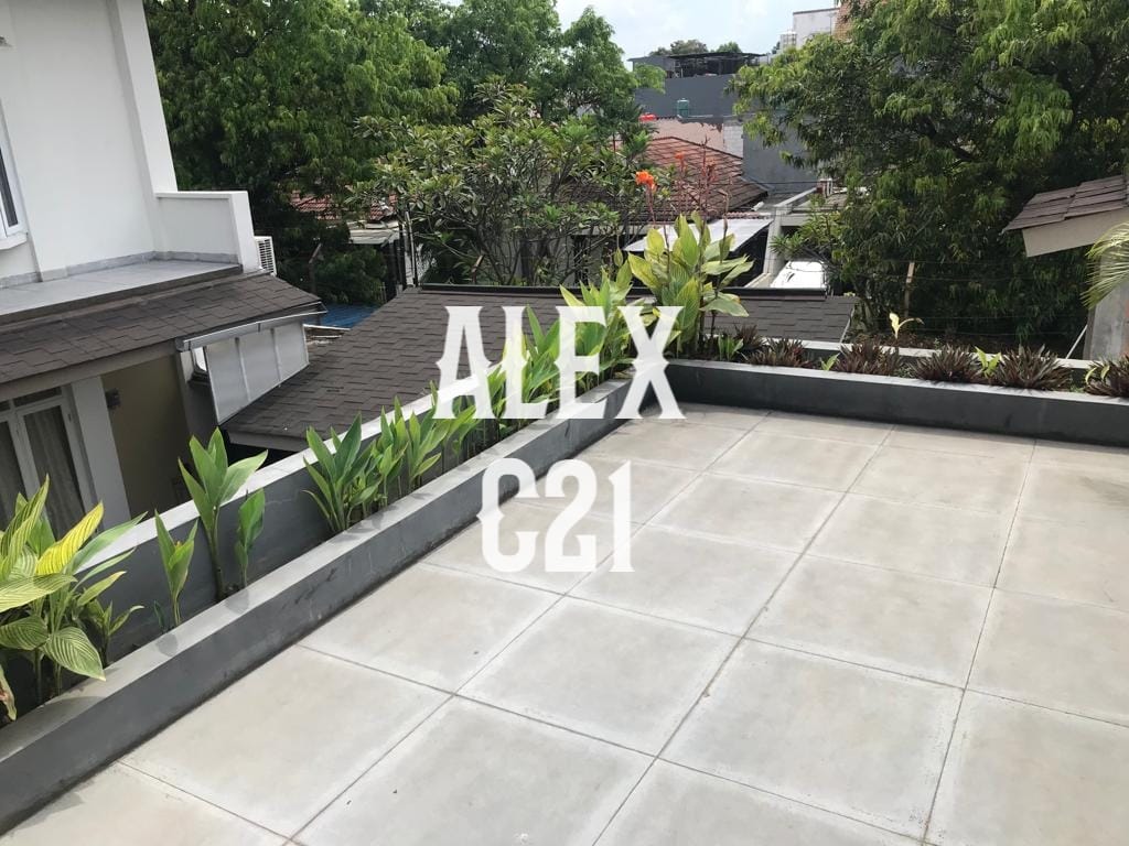 Jual rumah di dekat Pejaten Village, Pejaten Barat, Jakarta