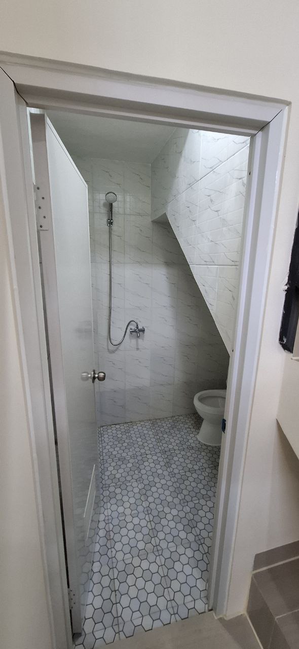 RUMAH BERNUANSA BALI DI JALAN RADAR AURI CIJAGO KOTA DEPOK