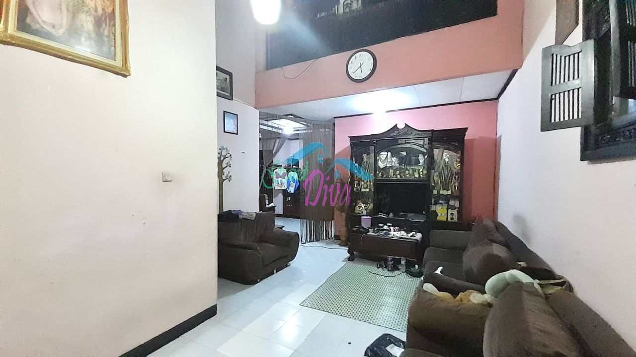 RUMAH 2 LANTAI DENGAN AKSES STASIUN LRT DI PERUMAHAN MASNAGA