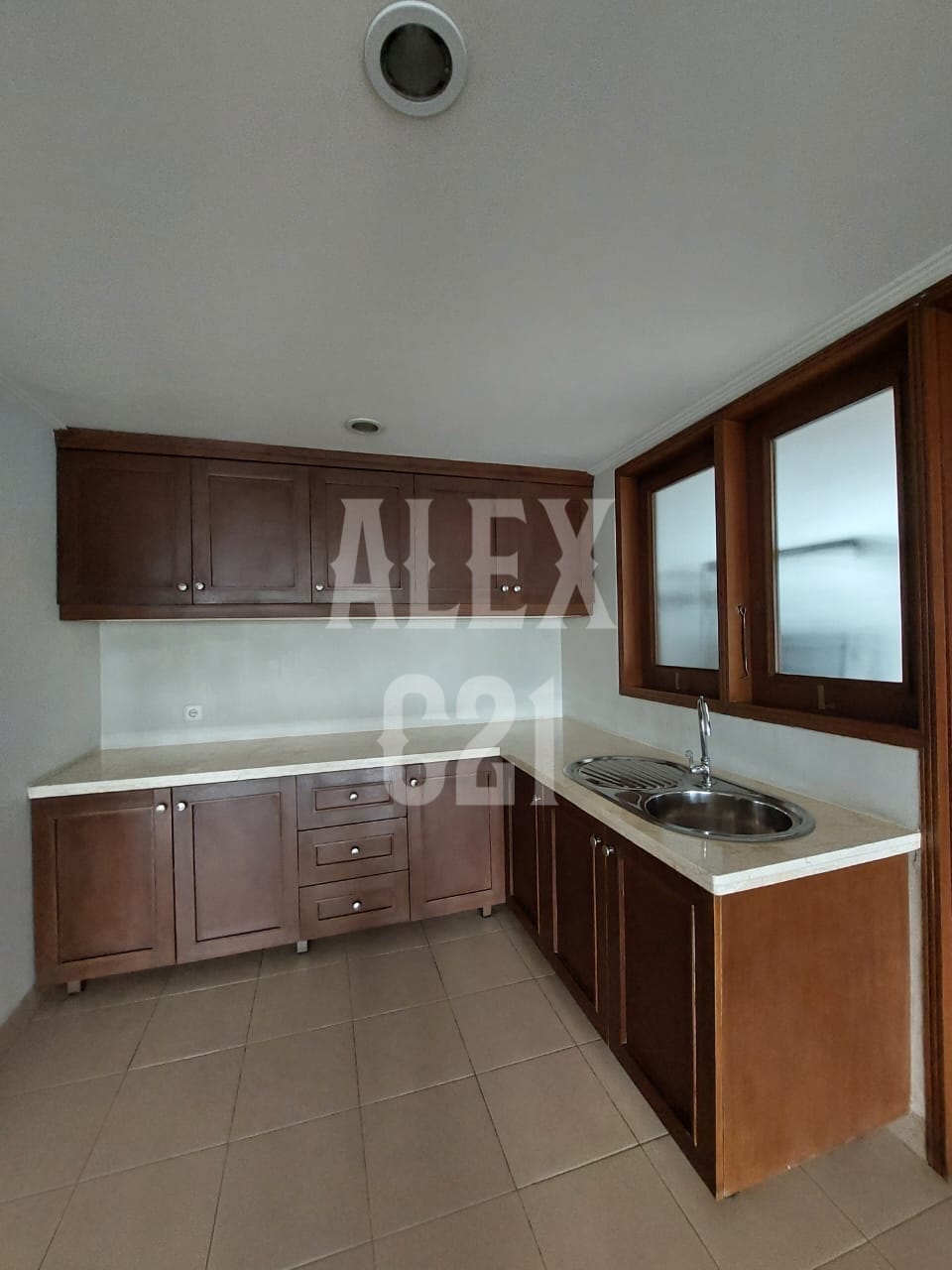 Jual rumah mewah baru  minimalis area Ampera - Cilandak Timur