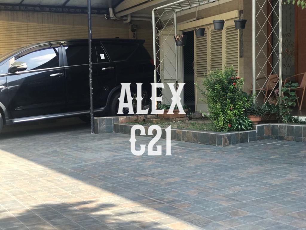 Jual rumah di dekat Pejaten Village, Pejaten Barat, Jakarta