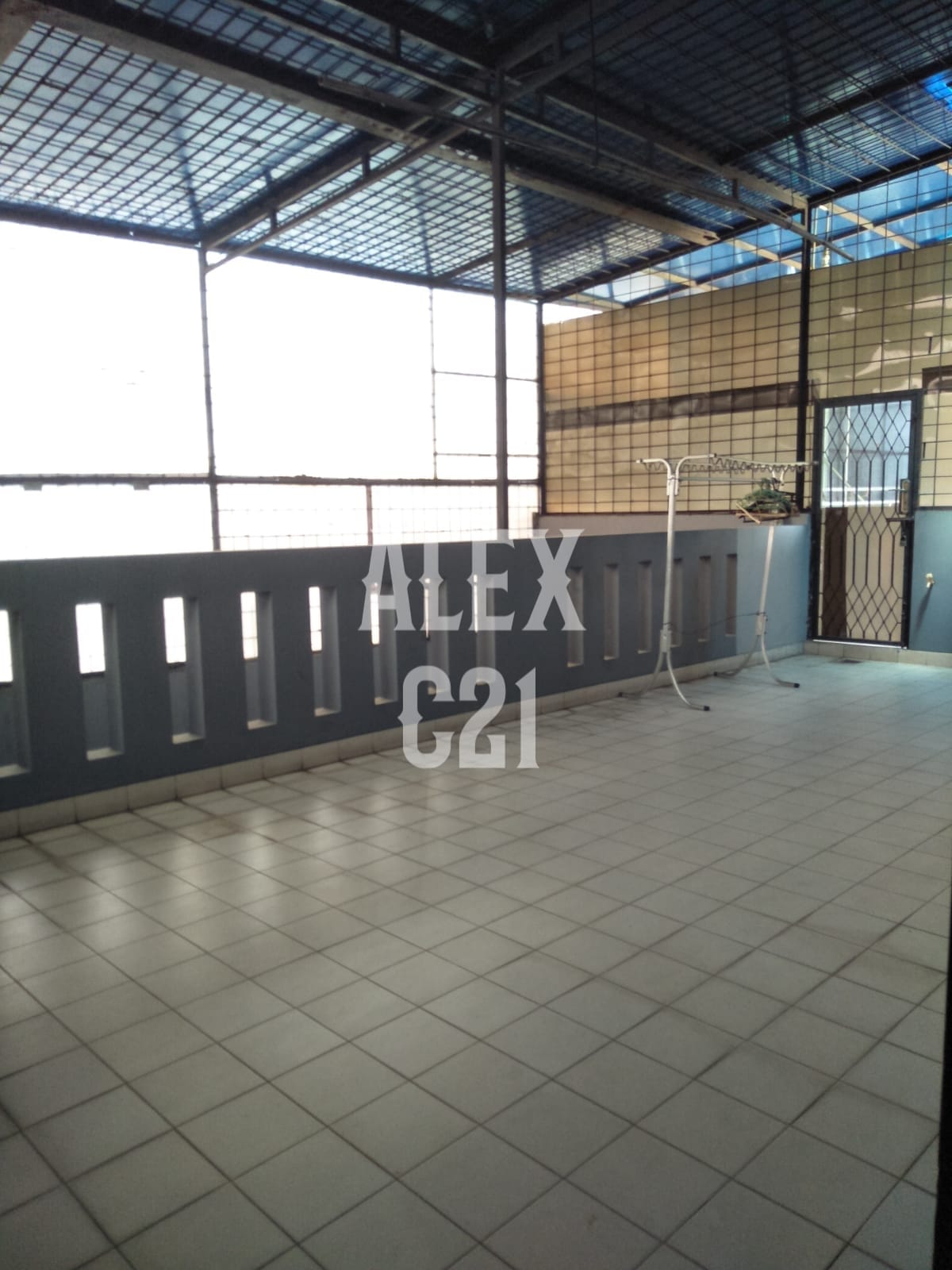 Jual rumah B U kota Harapan Indah, Bekasi, Jawa Barat