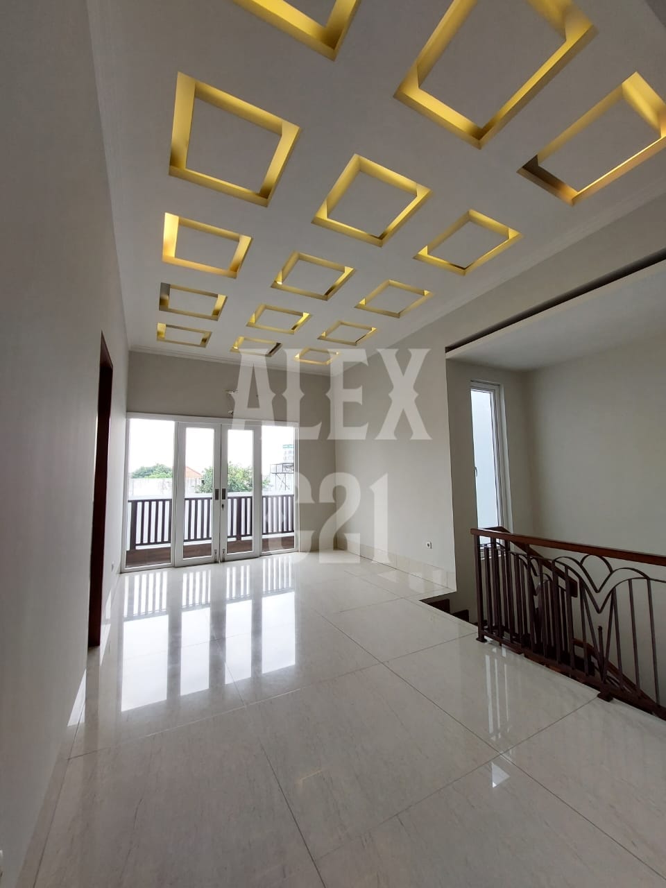 Jual rumah mewah baru  minimalis area Ampera - Cilandak Timur