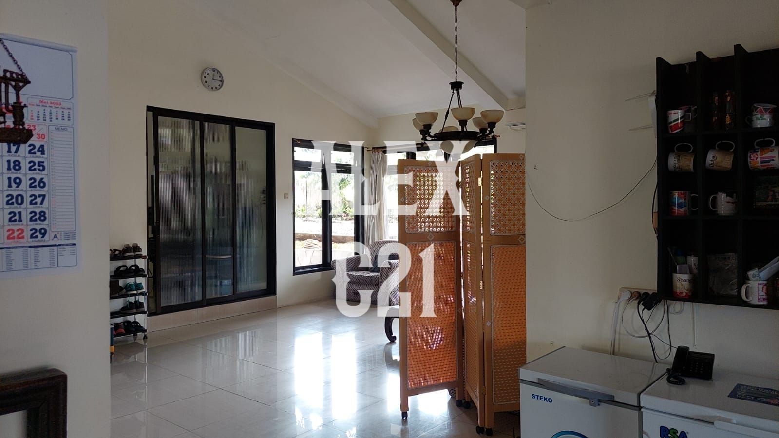 Jual rumah mewah di daerah Cipedak, Jagakarsa, Jakarta Selatan