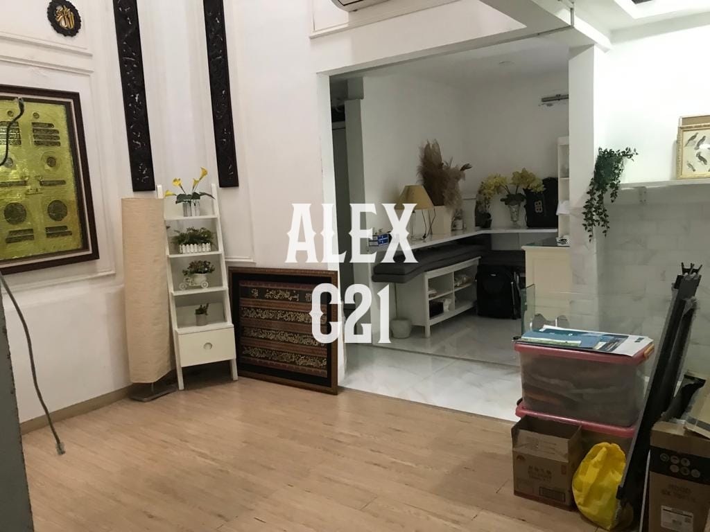 Jual rumah di dekat Pejaten Village, Pejaten Barat, Jakarta