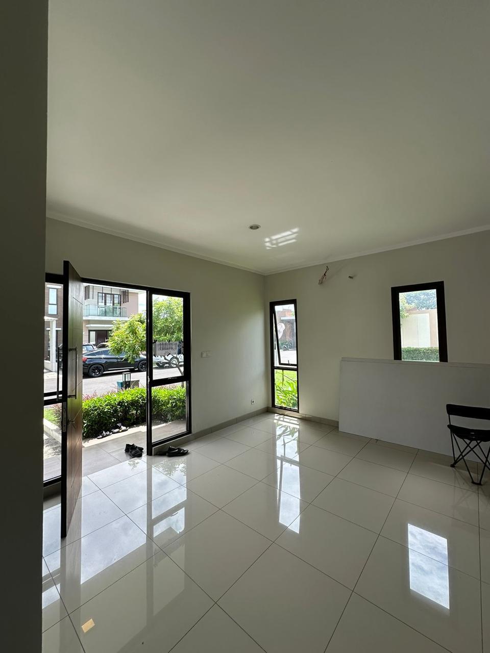 Dijual rumah di Summarecon Bekasi Burgundy Residence The Orchard