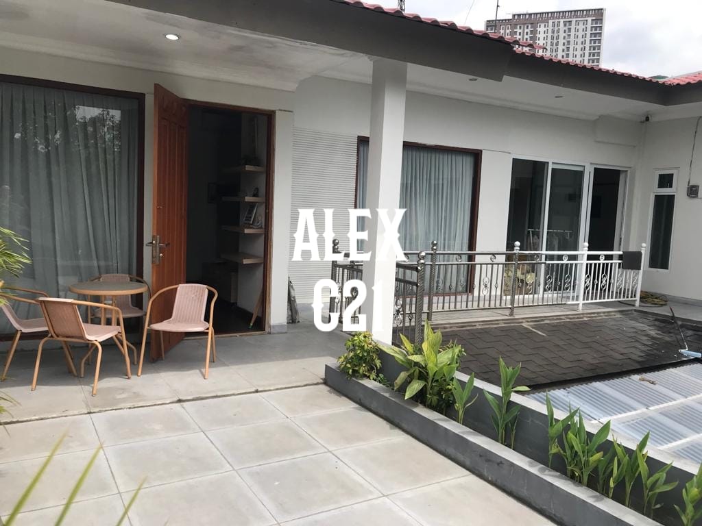 Jual rumah di dekat Pejaten Village, Pejaten Barat, Jakarta