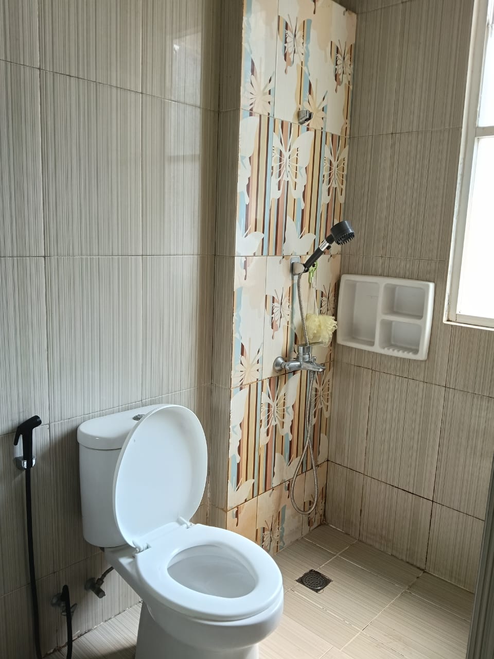 Disewa rumah siaphuni di Summarecon Bekasi Cluster Palm