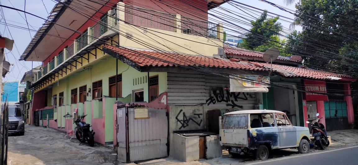 Jual Rumah bangunan tinggal kost²an lokasi strategis di Cikoko