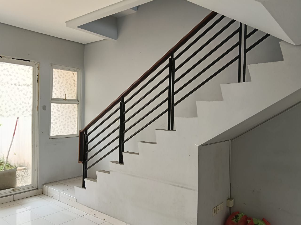 Disewa rumah siaphuni di Summarecon Bekasi Cluster Palm